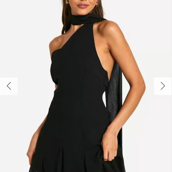 Boohoo cute black dress - Picture 3 of 3